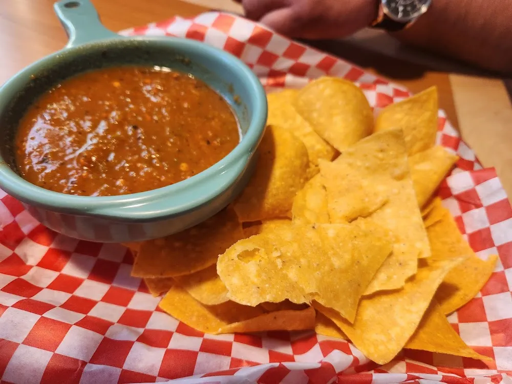 Chips & Salsa